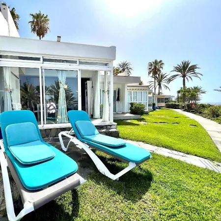 Cozy One Bedroom With Sea View, Pool, Wifi, Ac, Apartment