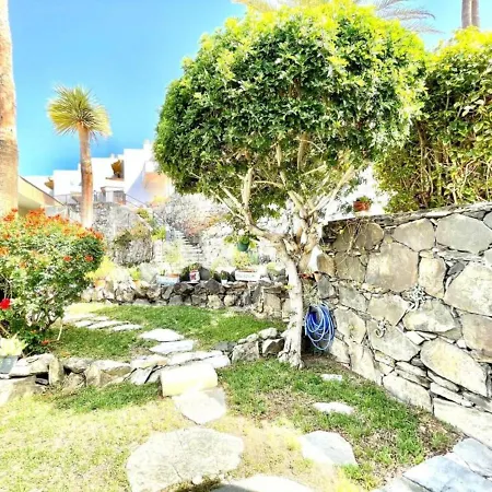 Cozy One Bedroom With Sea View, Pool, Wifi, Ac, Apartment