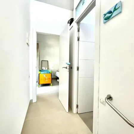Cozy One Bedroom With Sea View, Pool, Wifi, Ac, Appartement