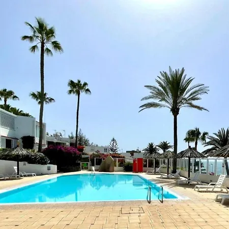 Cozy One Bedroom With Sea View, Pool, Wifi, Ac, Appartement